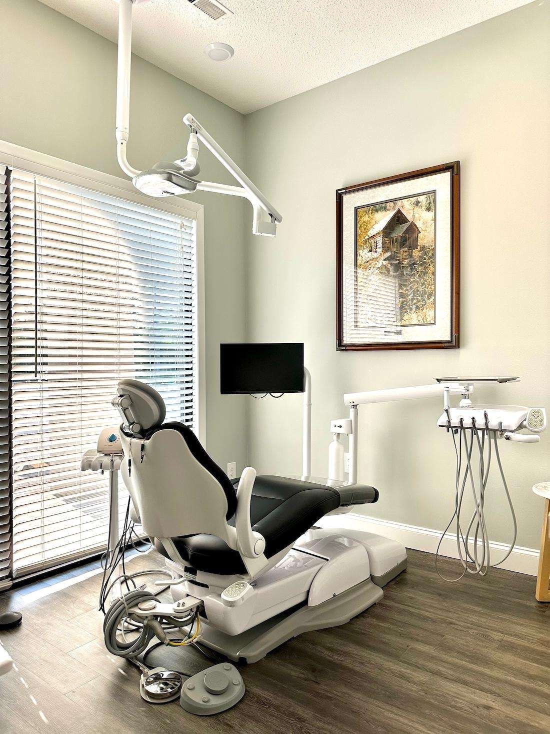 dentist exam chair interior | hall dental group cookeville